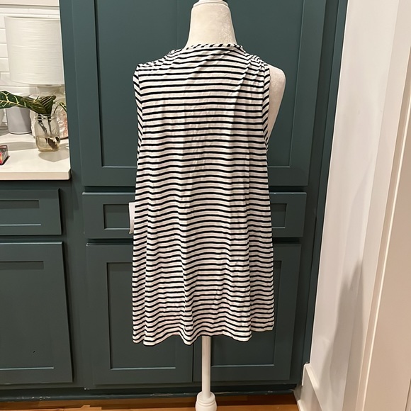 NWT Caslon Muscle Tank in Ivory and Black Stripe - Picture 5 of 8